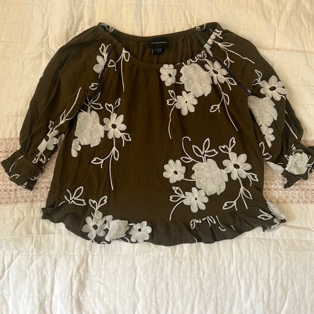 Beautiful Summer Blouse (S)